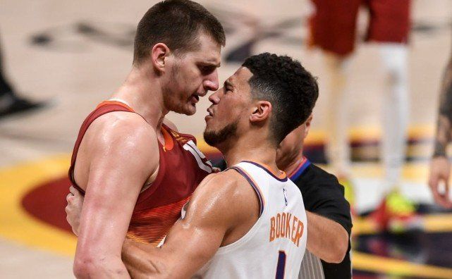 山西队横扫辽宁队，布克统治全场