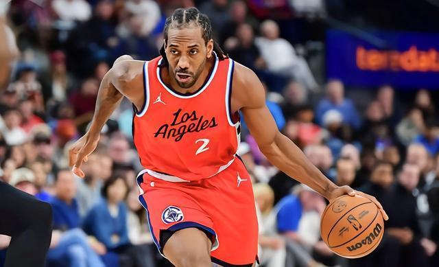 火箭完胜浙江队,伦纳德状态火热 火箭完胜浙江队,伦纳德状态火热